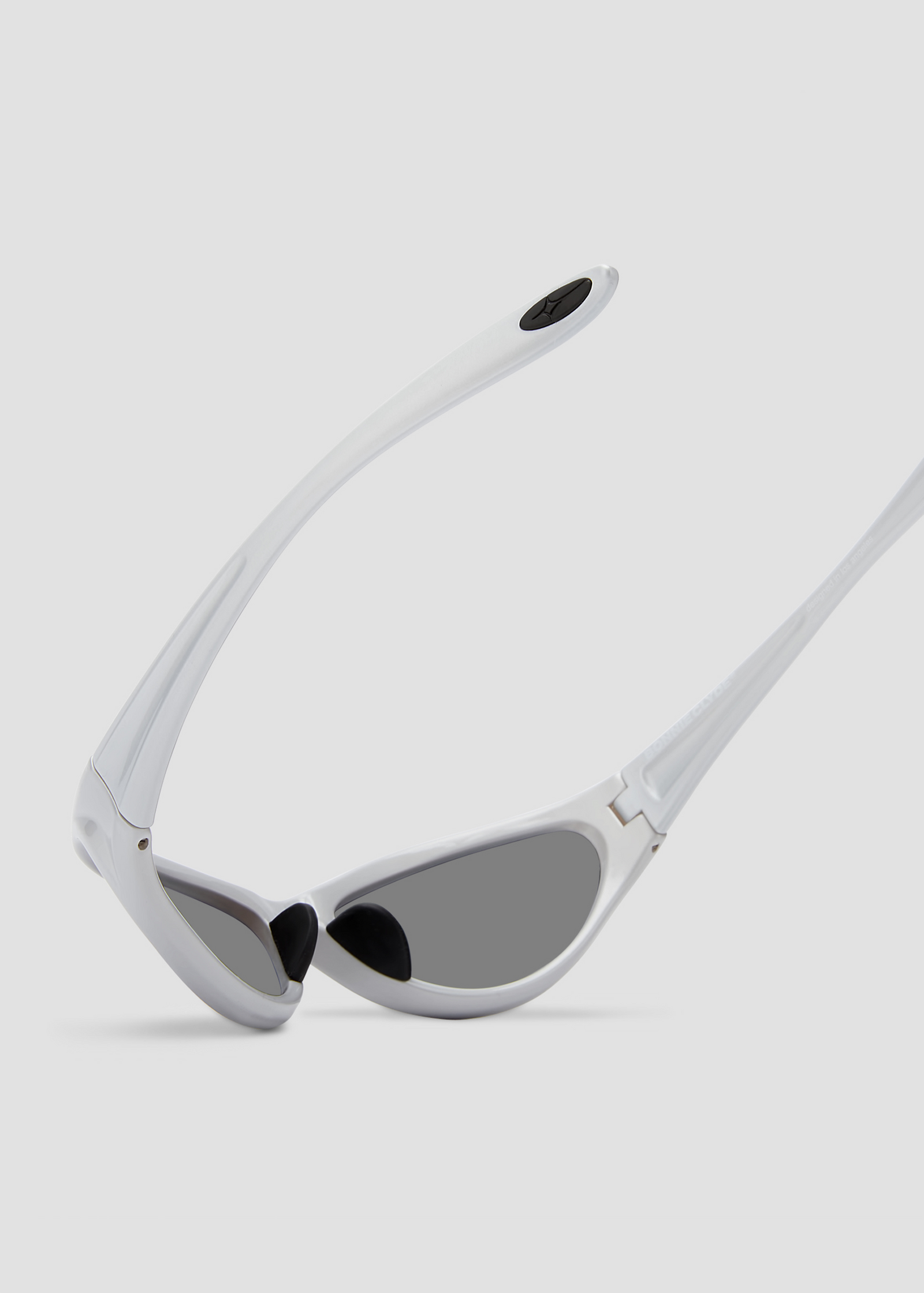 Bonnie Clyde Angel aviator opticals in silver TR90 with black lenses, detail view.